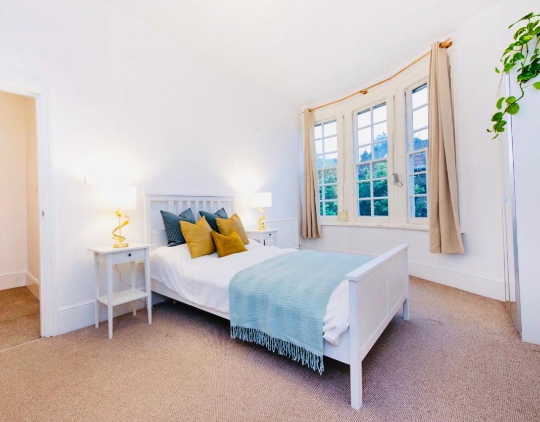 Spacious & Charming Garden Flat -Zone 2- Great For Central London Access Экстерьер фото