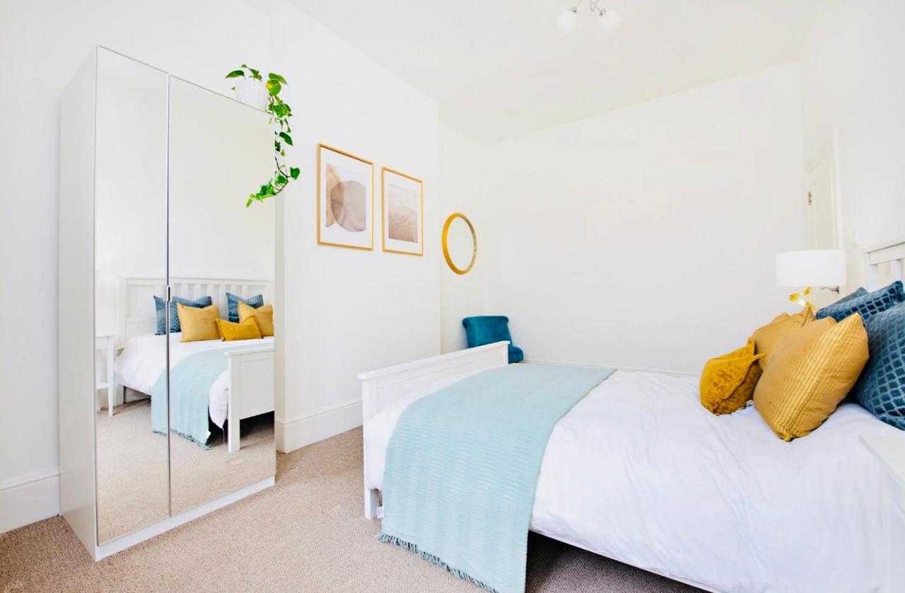 Spacious & Charming Garden Flat -Zone 2- Great For Central London Access Экстерьер фото